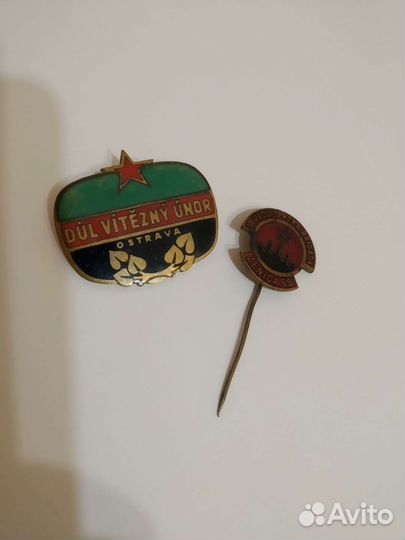 Знаки, значки