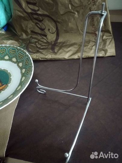 Подставка металлическая