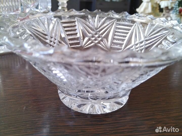 Ваза хрустальная