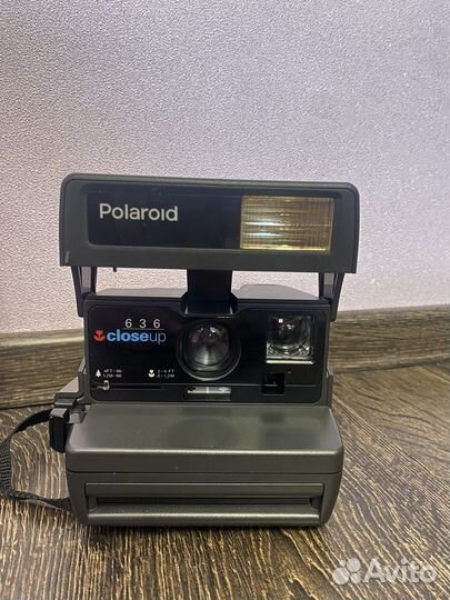 Плёночный фотоаппарат polaroid 636 closeup