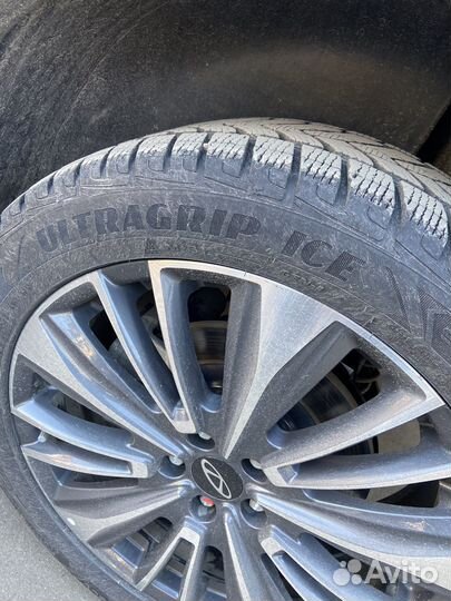 Goodyear UltraGrip Ice 235/50 R19