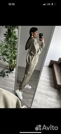 Спортивный костюм женский