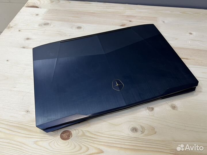 Игровой ноутбук i7-7700hq/8gb/gtx1050Ti