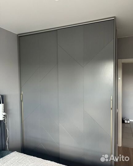 Шкаф стилизованный под ваш интерьер