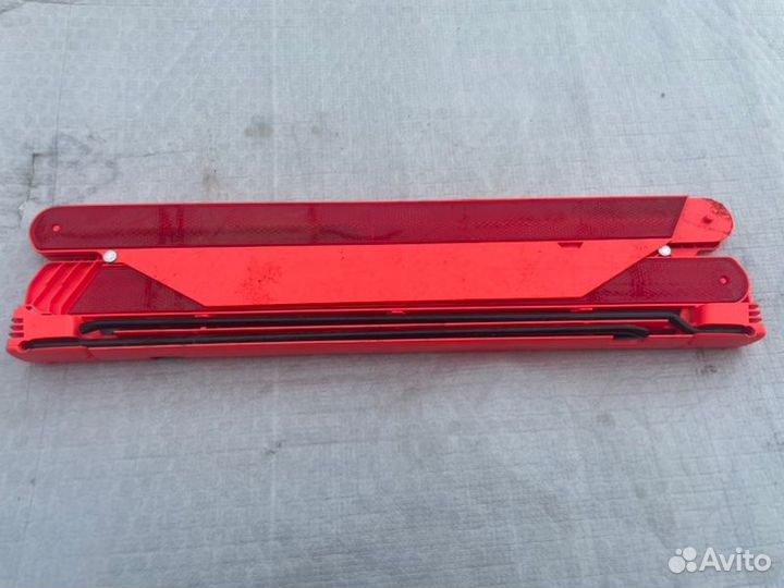 Знак аварийной остановки Mercedes-Benz Cls Amg