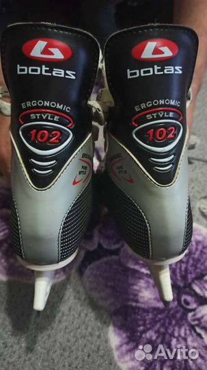 Коньки хоккейные