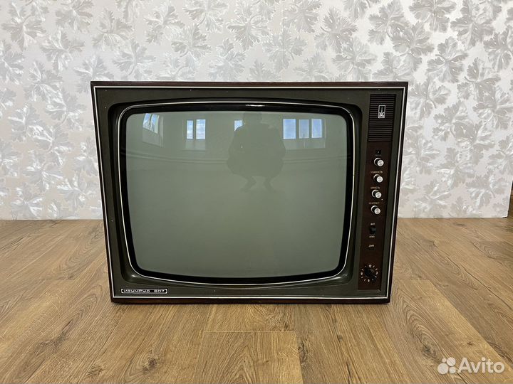 Телевизор Иверия, Изумруд