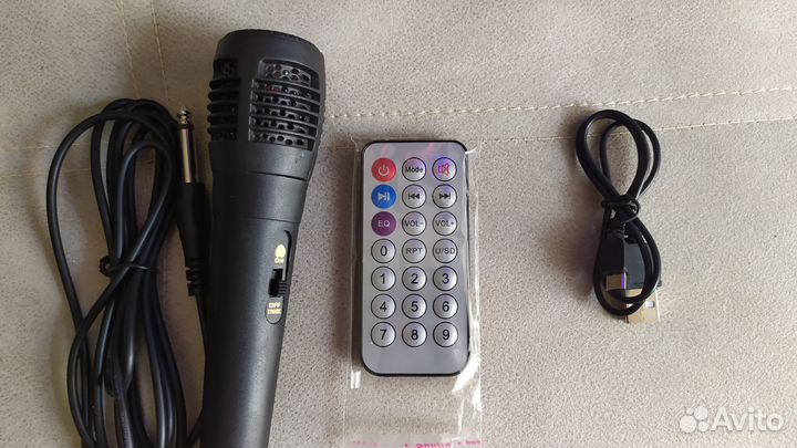 Блютуз колонка