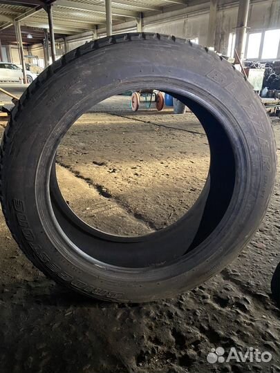 Bridgestone Blizzak DM-V1 235/55 R19
