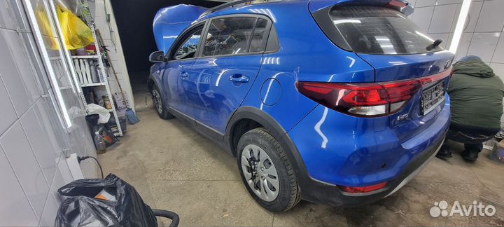 Kia Rio X-Line 1.6 AT, 2020, битый, 77 000 км