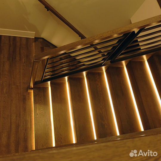 Подсветка ступеней лестницы