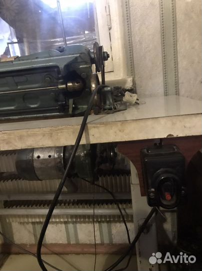 Швейный стол