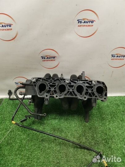 Впускной коллектор LADA Largus универсал 1.6