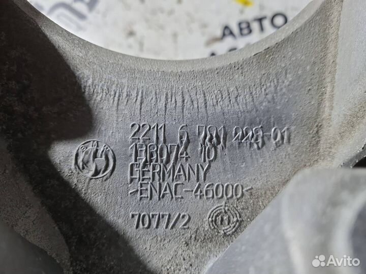 Несущий кронштейн двигателя правый Bmw Hybrid 7