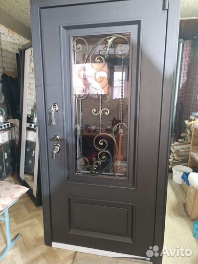 Двери входные металлические
