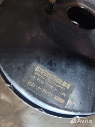 Вакуумный усилитель тормозов Ford Fusion