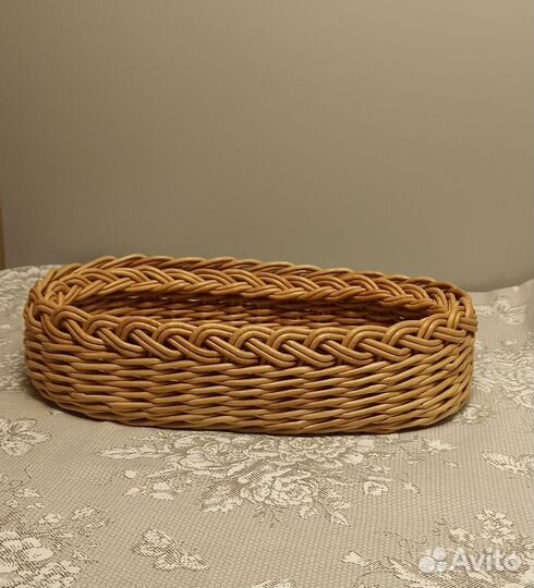Плетёный поднос
