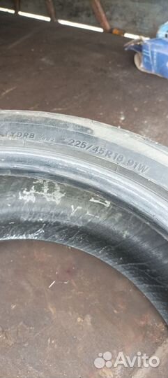 Toyo DRB 225/45 R18