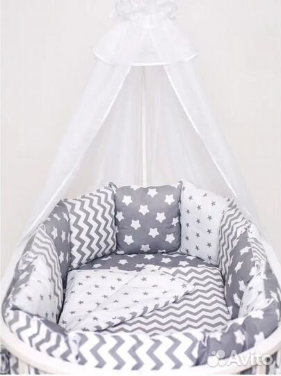 Бортики, подушки в кроватку новорожденному