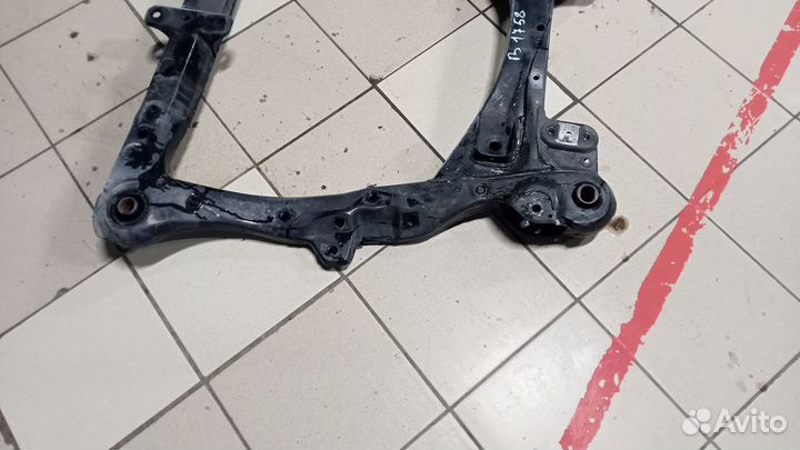 Подрамник передний Камри XV30