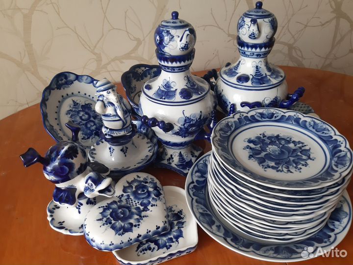 Набор столовой посуды новый