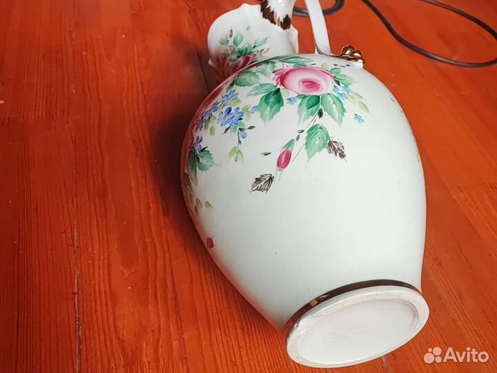 Фарфоровые вазы,чайник