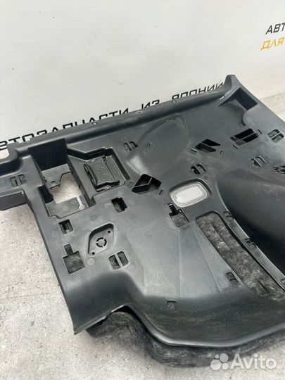 Обшивка салона передняя левая Mercedes-Benz