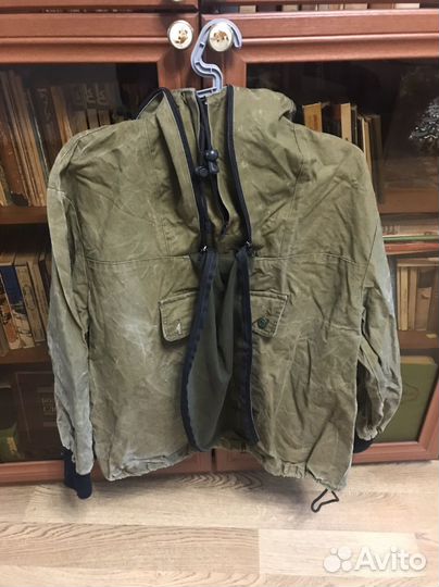 Защитный лесной костюм