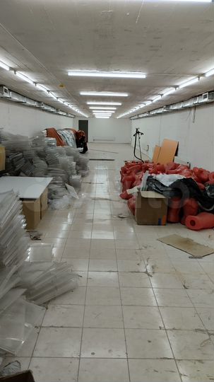 Склад, 1300 м²