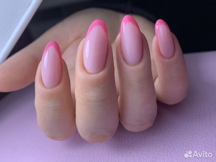 Маникюр на дому