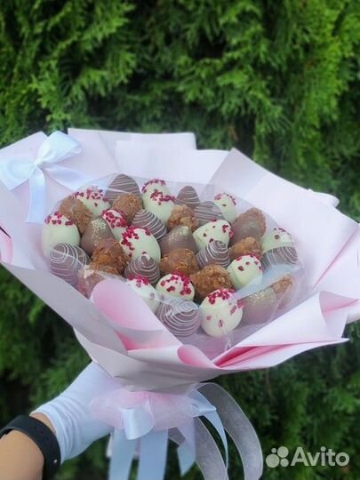 Клубничные наборы и букеты