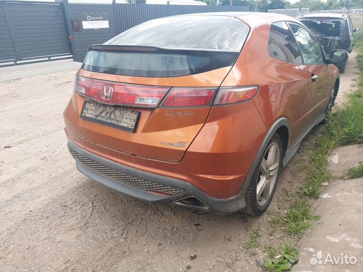 На запчасти Honda Civic 8 хетчбек 2008 2.2 из ес