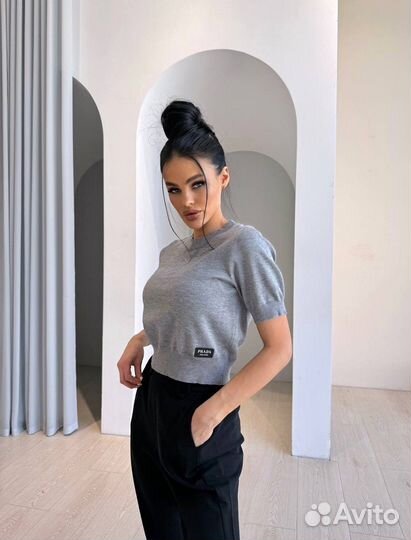 Футболка prada