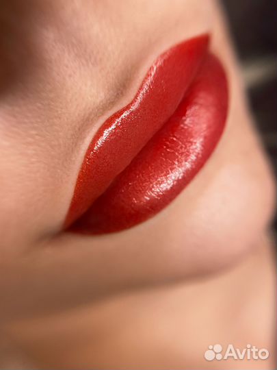 Перманентный макияж бровей губ и век татуаж