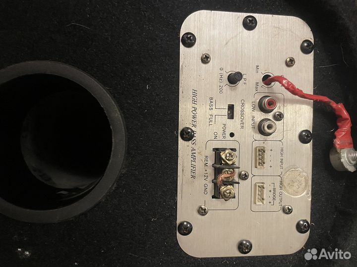 Автомобильный сабвуфер XXX