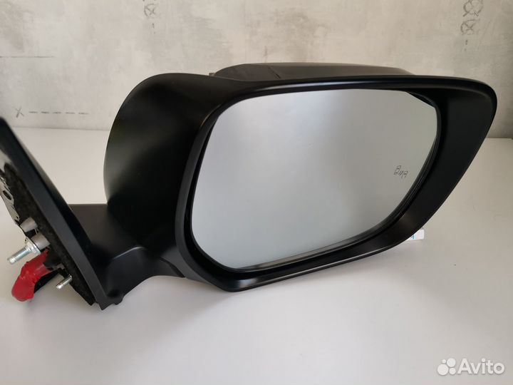 Зеркало правое на Toyota land Cruiser Prado 150