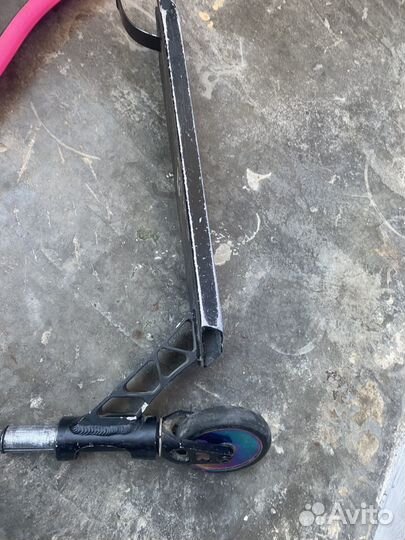 Продаю деку с 1 колесом и вилкой пыльник и тд