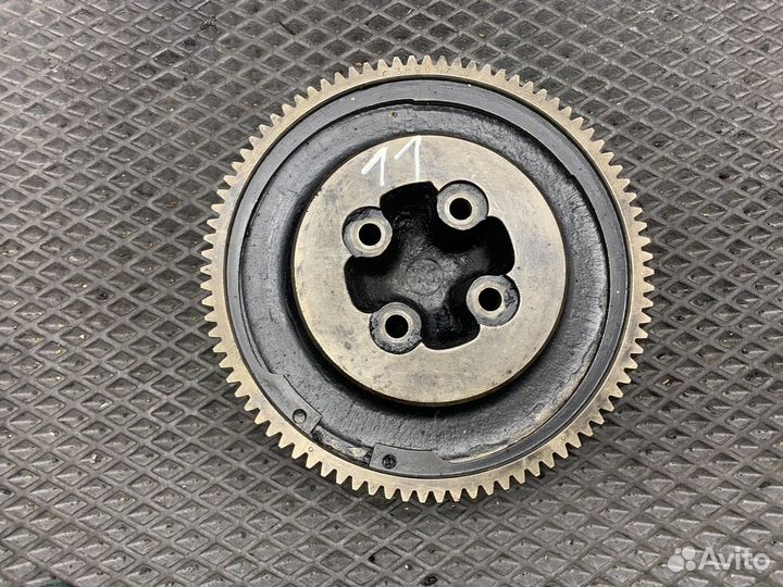 389017 Шестерня грм промежуточная