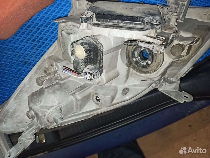 Фары Тойота Королла Спассио