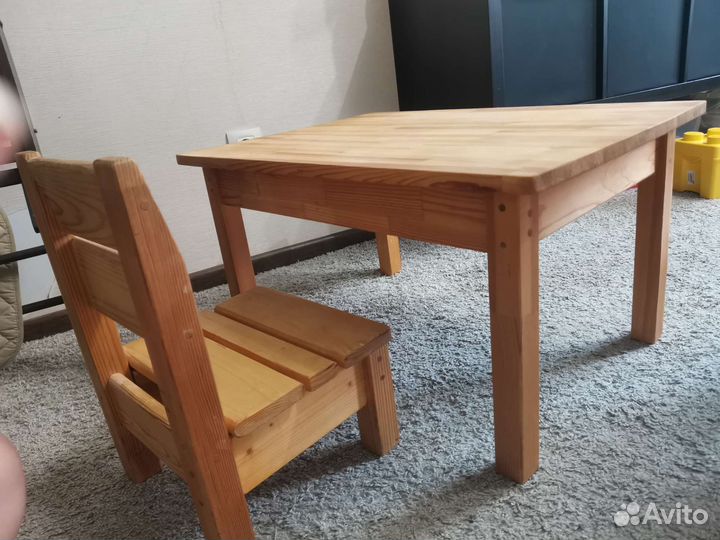 Детский деревянный стол и стульчик