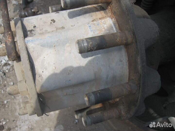 Ступица задняя на Фредлайнер FLD 120