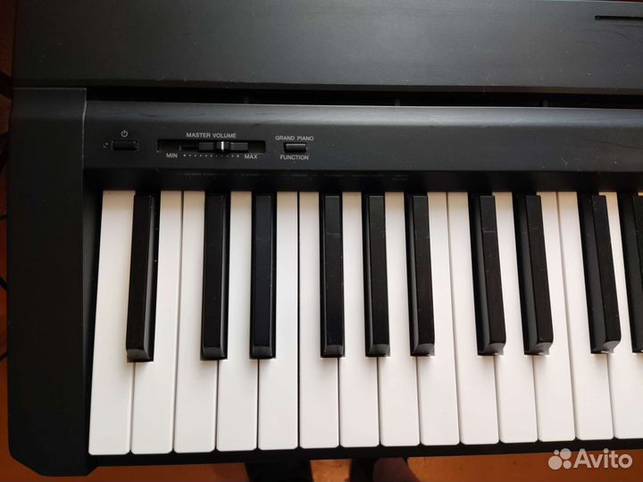 Цифровое пианино Yamaha P45