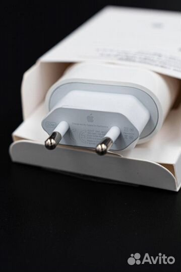 Блок и провод для зарядки Apple