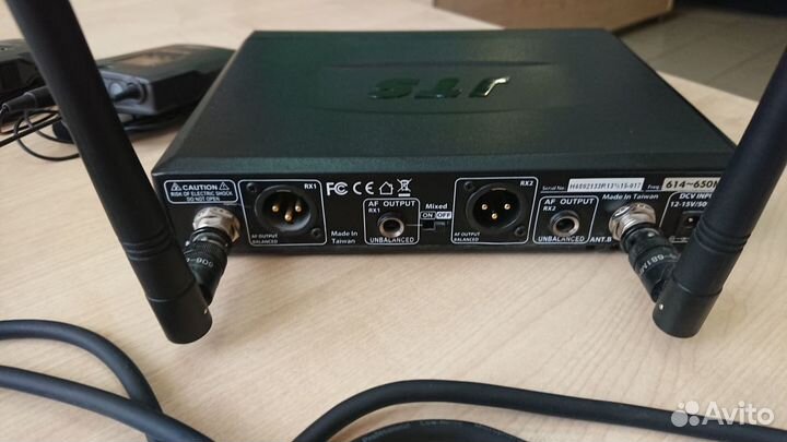 Петличные микрофоны (Радиосистема JTS RU8012DB/RU)