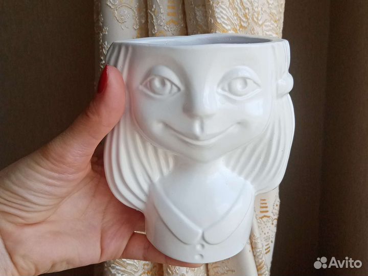 Кашпо-девочка новое