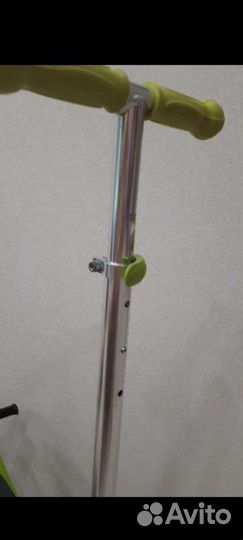 Самокат детский трехколесный с сиденьем