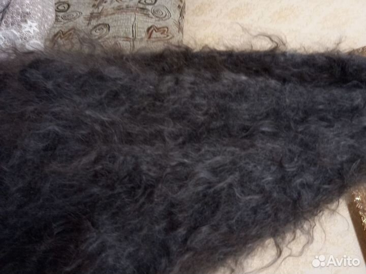 Шаль пуховая ручная работа,совершенно новая