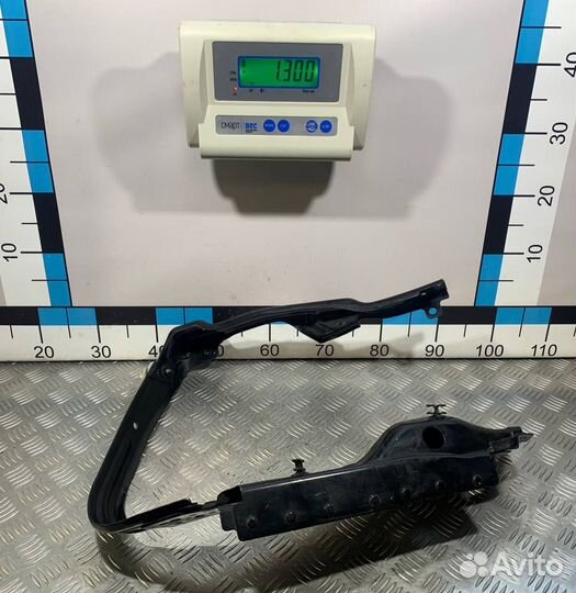 Б/У Элемент передней панели MB W251 R-Klasse