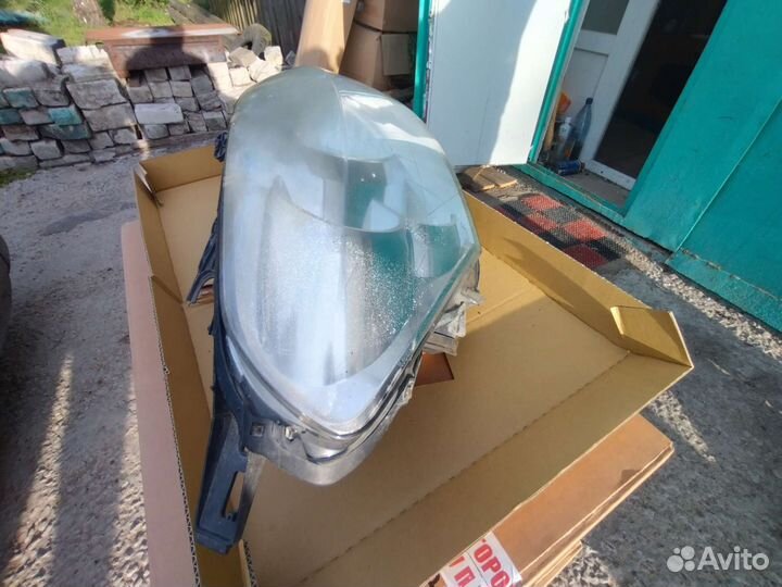 Фара пежо партнер