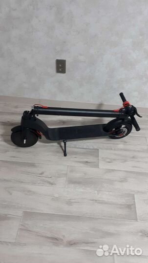 Продам электросамокат